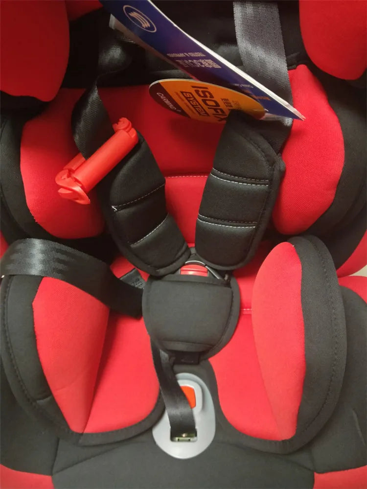 Siège auto réglable pour enfant avec interface rigide ISOFIX