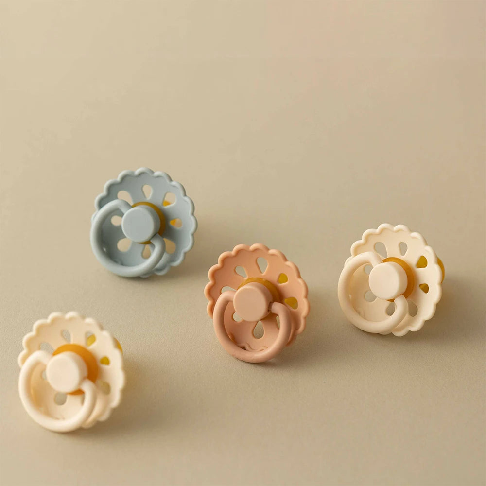 Tétine en silicone souple pour bébé avec motif fleur