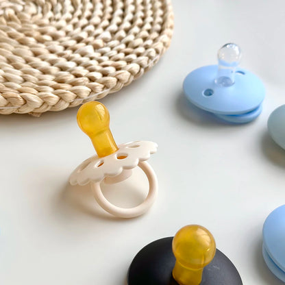 Tétine en silicone souple pour bébé avec motif fleur