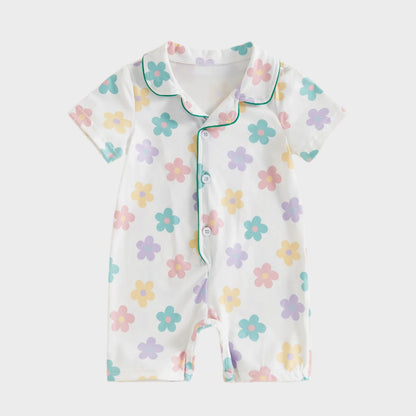 Combinaison à manches courtes à motif floral et tracteur